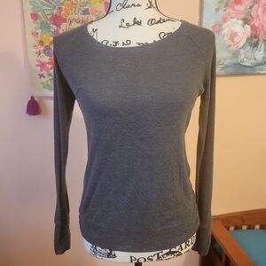 Victoria's Secret Women's Soft Gray Long Rouched Sleeve Top, S, Good Condition